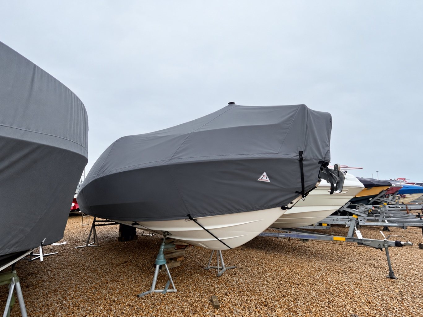 Finnmaster T8 Full Winter Cover 1 Finnmaster T8 with a grey full winter cover fitted